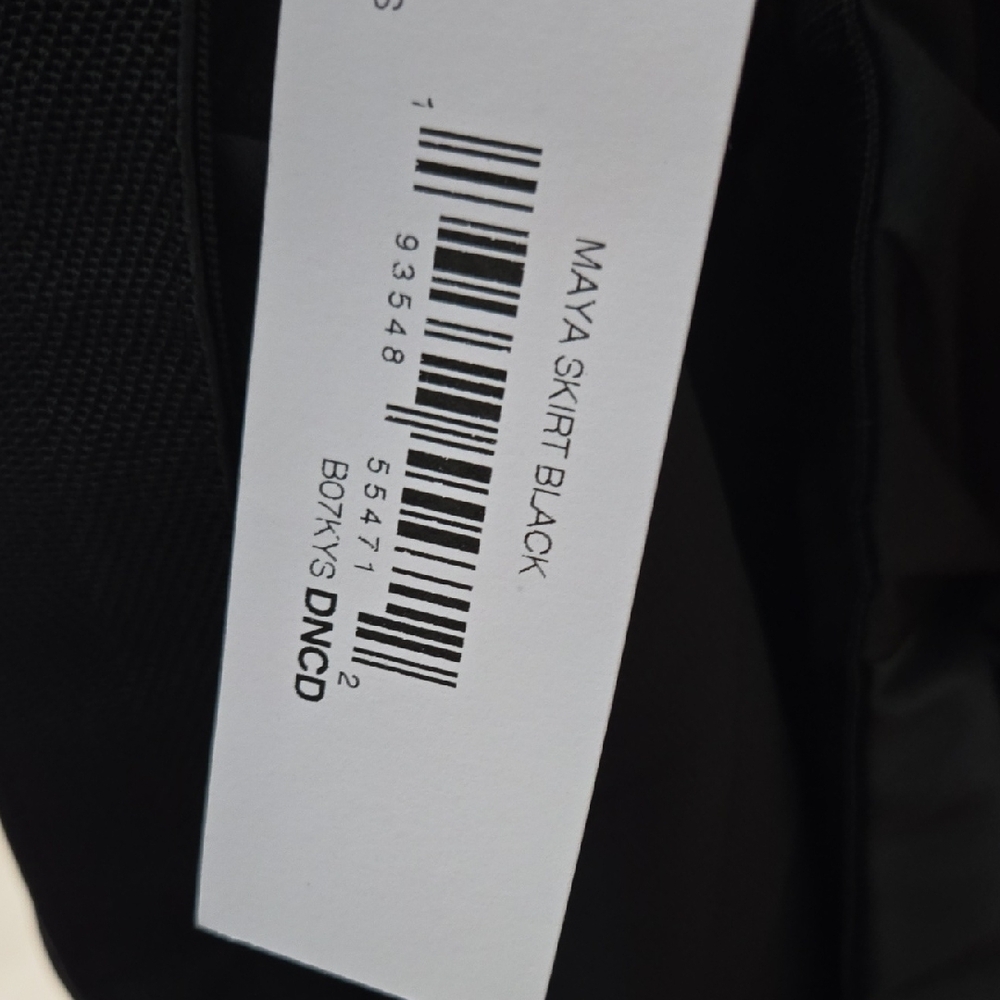Chic Black Maxi Skirt for Women - Picture 5 of 5
